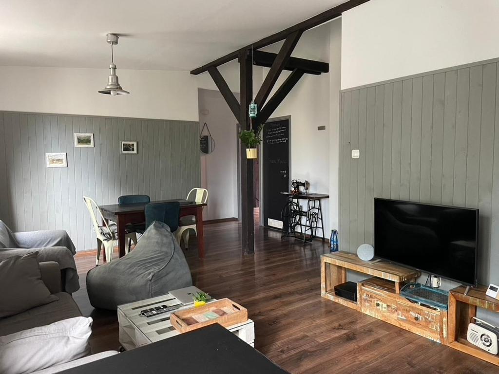 Piekny,Duzy Loft 80 Metrow Blisko Centrum Cracovia Exterior foto